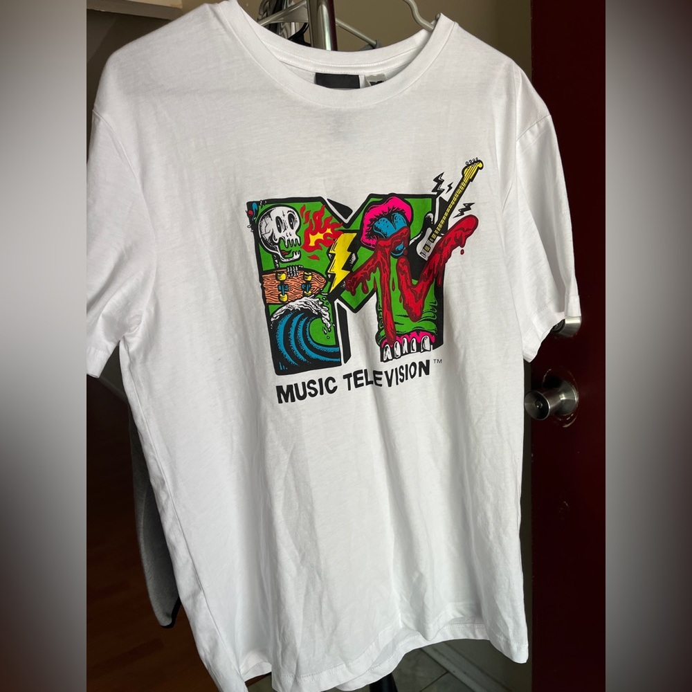 MTV Graphic Tee